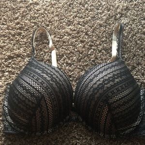 38DD bra $40